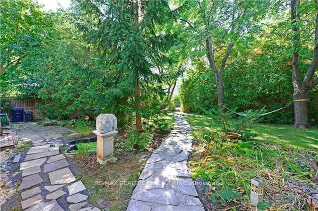 81 Bowerbank Drive Unit Upper, Willowdale / Newtonbrook, ON M2M 1Z9 - Photo 1