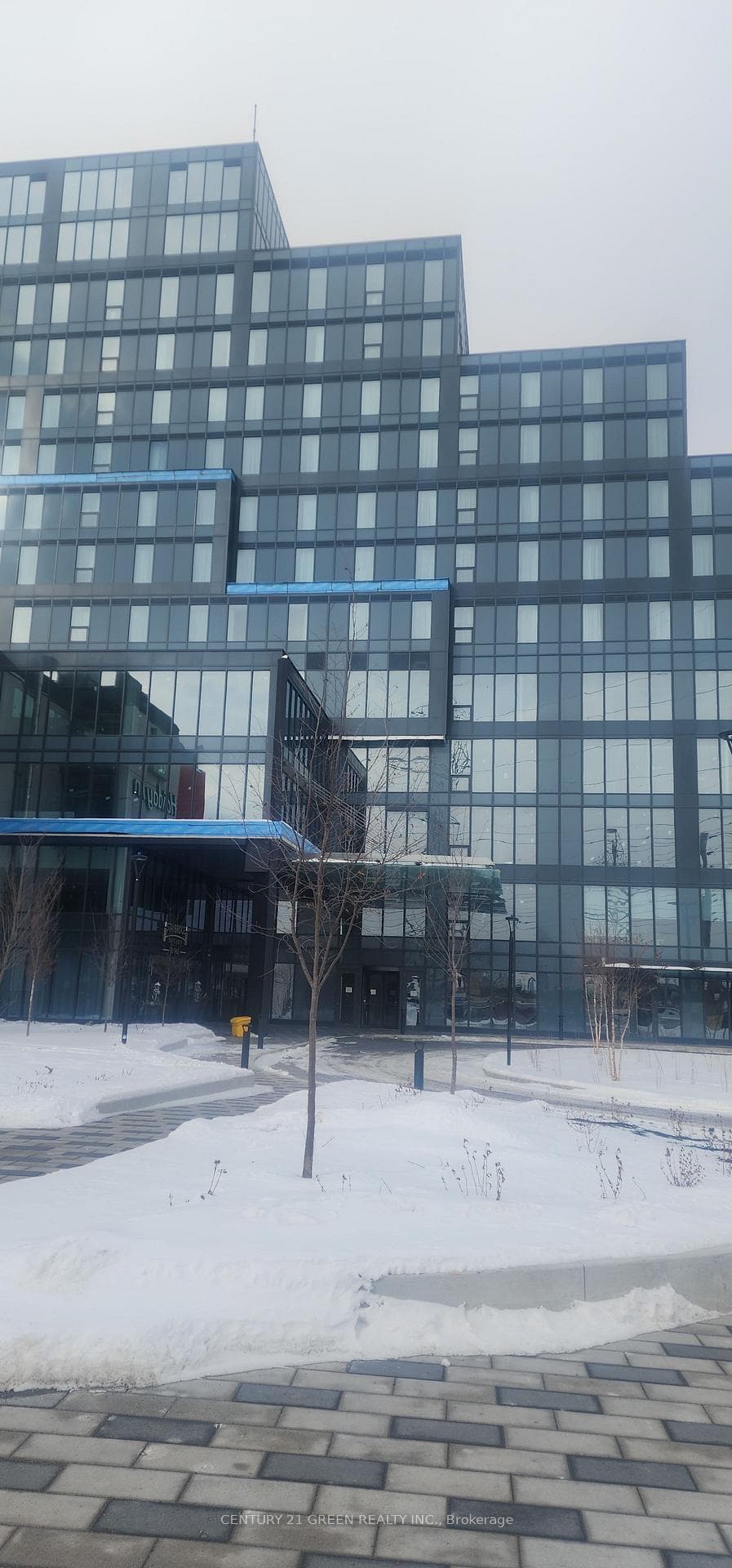 996 Martin Grove Road Unit 402, Etobicoke (West Mall / Rexdale), ON M9W 4V8 - Photo 1