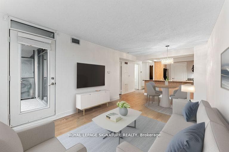 205 The Don Way Unit 411, Don Mills / Parkwoods / Victoria Village, ON M3B 3S5 - Photo 1