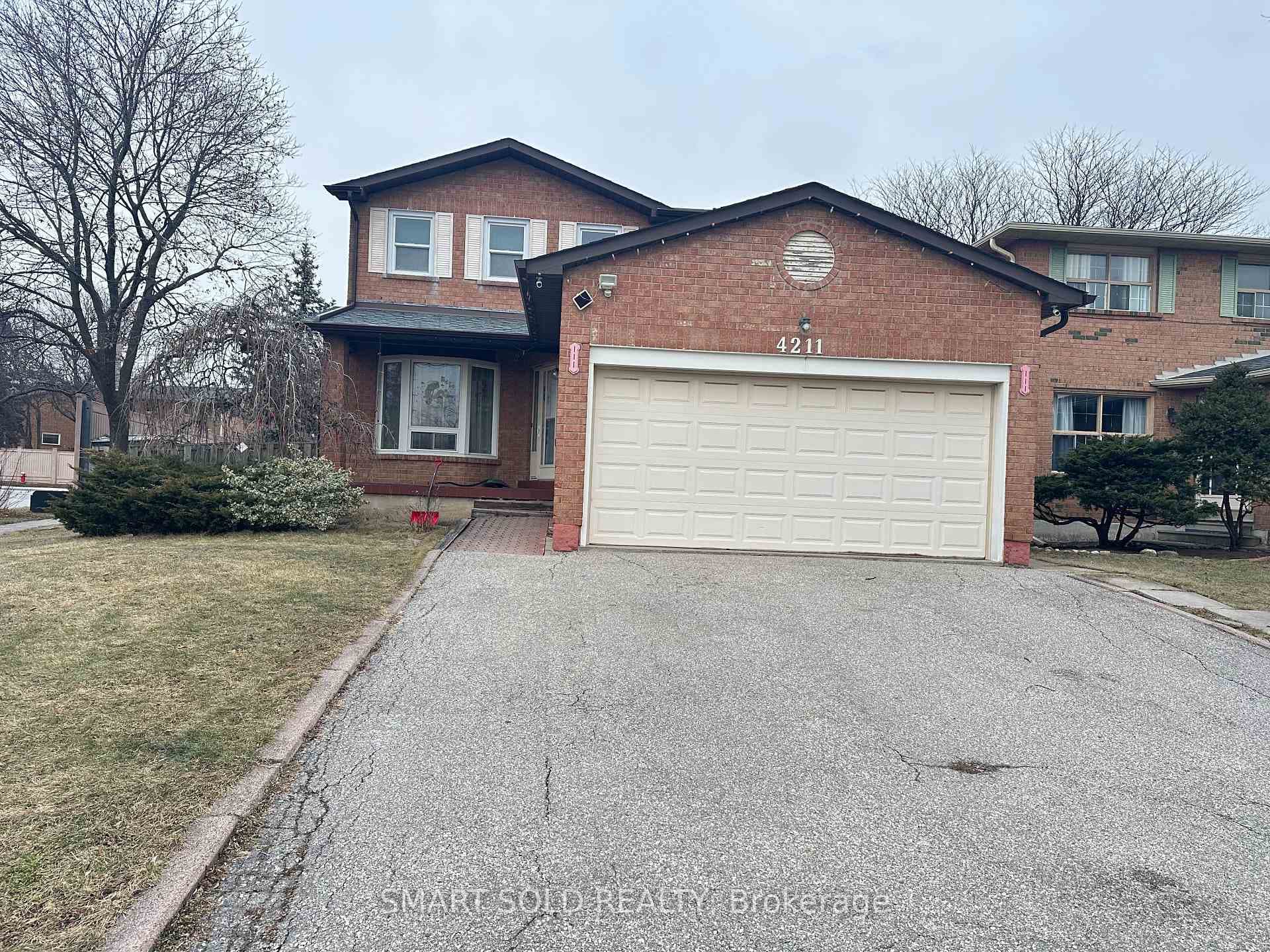 4211 Murray Hill Crescent, Mississauga, ON L5C 4J6 - Photo 1
