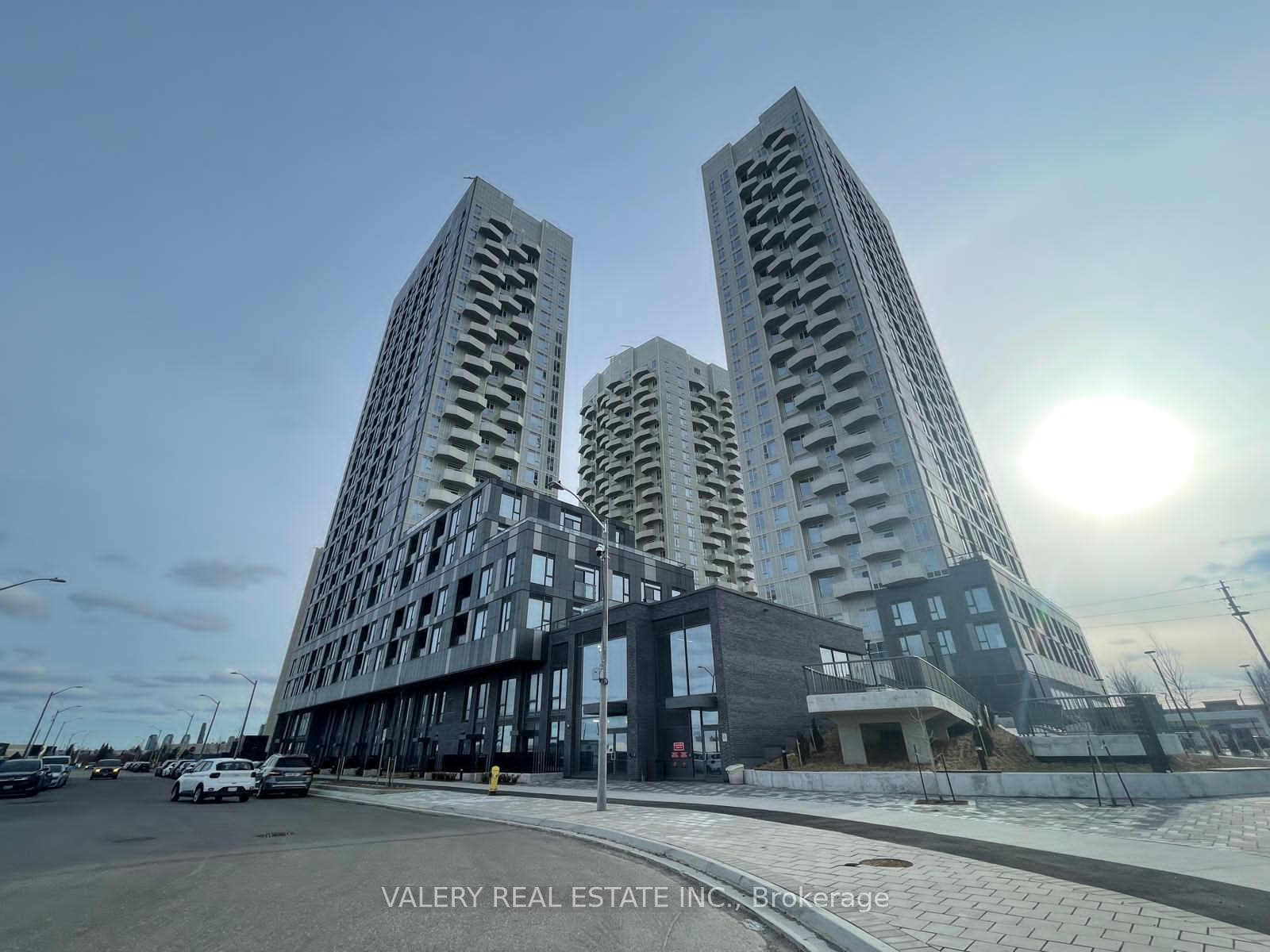 474 Caldari Road Unit 1001, Vaughan, ON L4K 0R5 - Photo 1