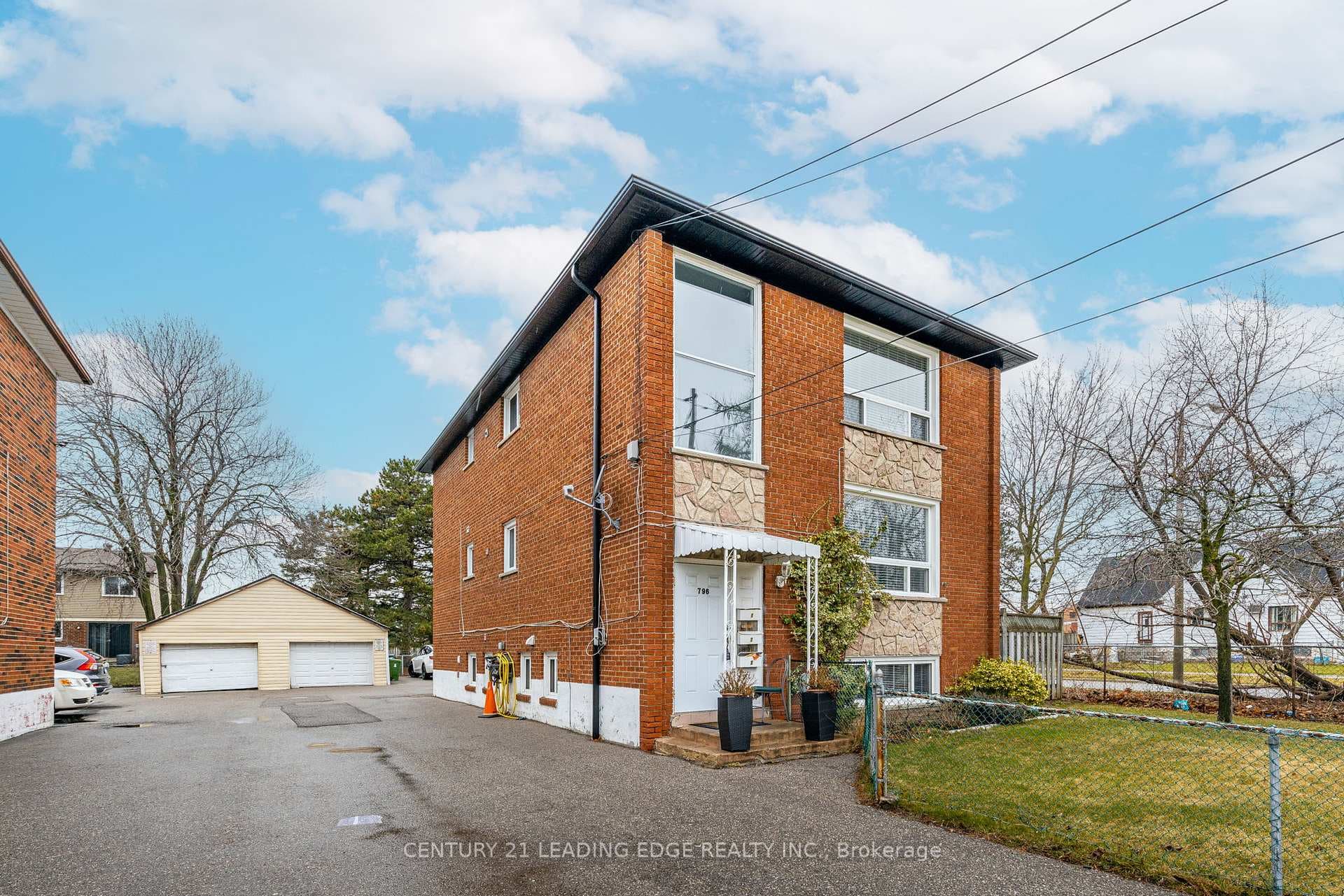 796 MIDLAND Avenue Unit 1, Dorset Park / Kennedy Park, ON M1K 4E7 - Photo 1