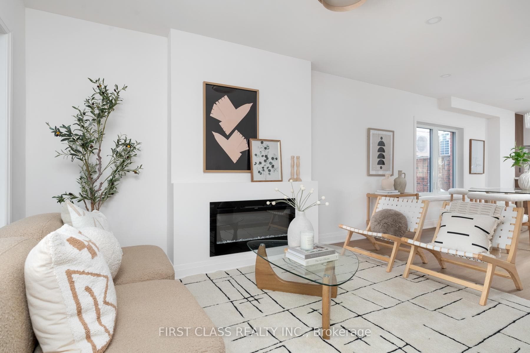 38 Bonnie Brae Boulevard, Danforth / East York, ON M4J 4N2 - Photo 1