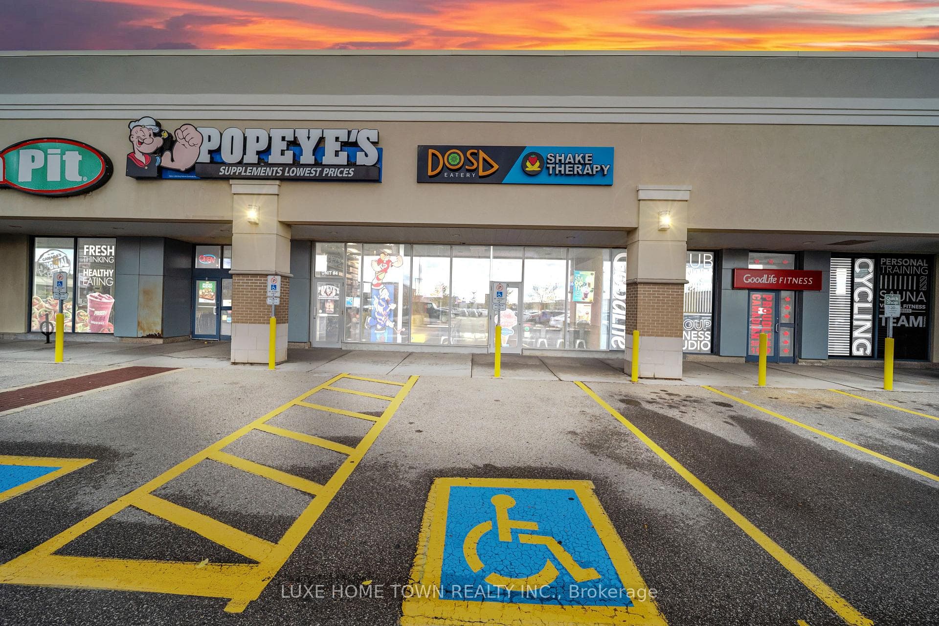 589 Fairway Road Unit #5, Kitchener, ON N2C 1X4 - Photo 1