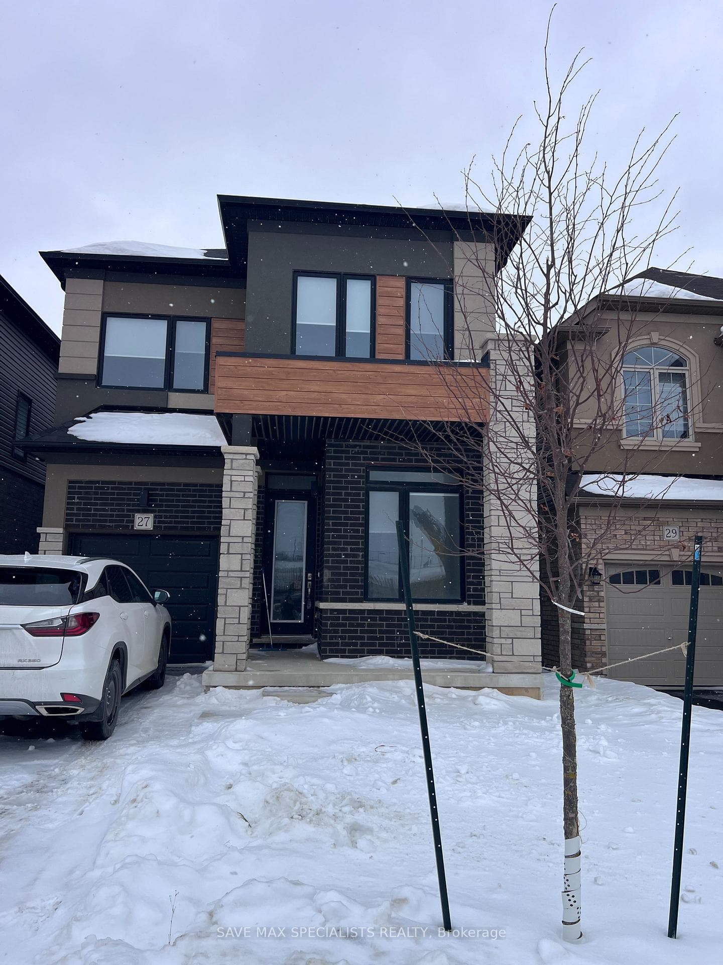 27 Hitchman Street, Brant, ON N3L 3E3 - Photo 1