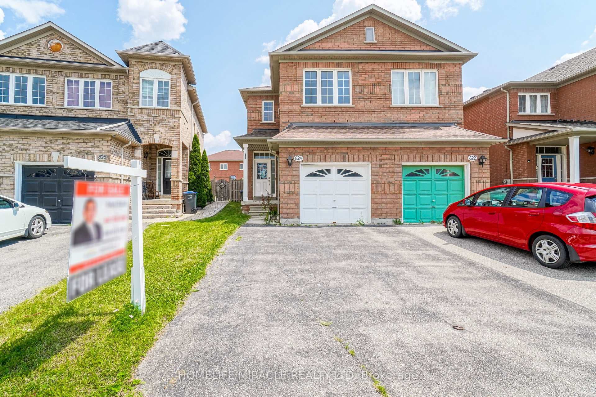 824 Khan Crescent, Mississauga, ON L5V 2R2 - Photo 1