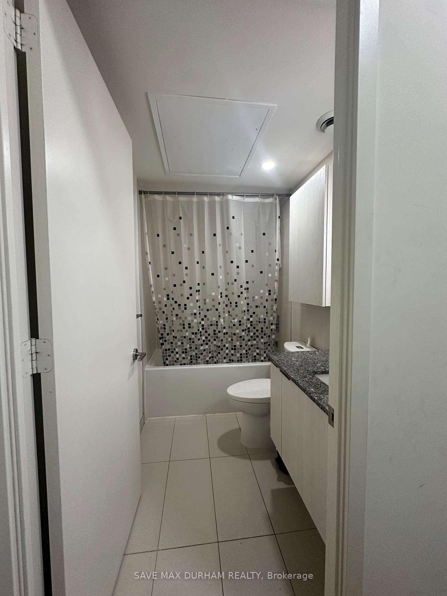 10 Deerlick Court Unit 1004, Don Mills / Parkwoods / Victoria Village, ON M3A 0A7 - Photo 1