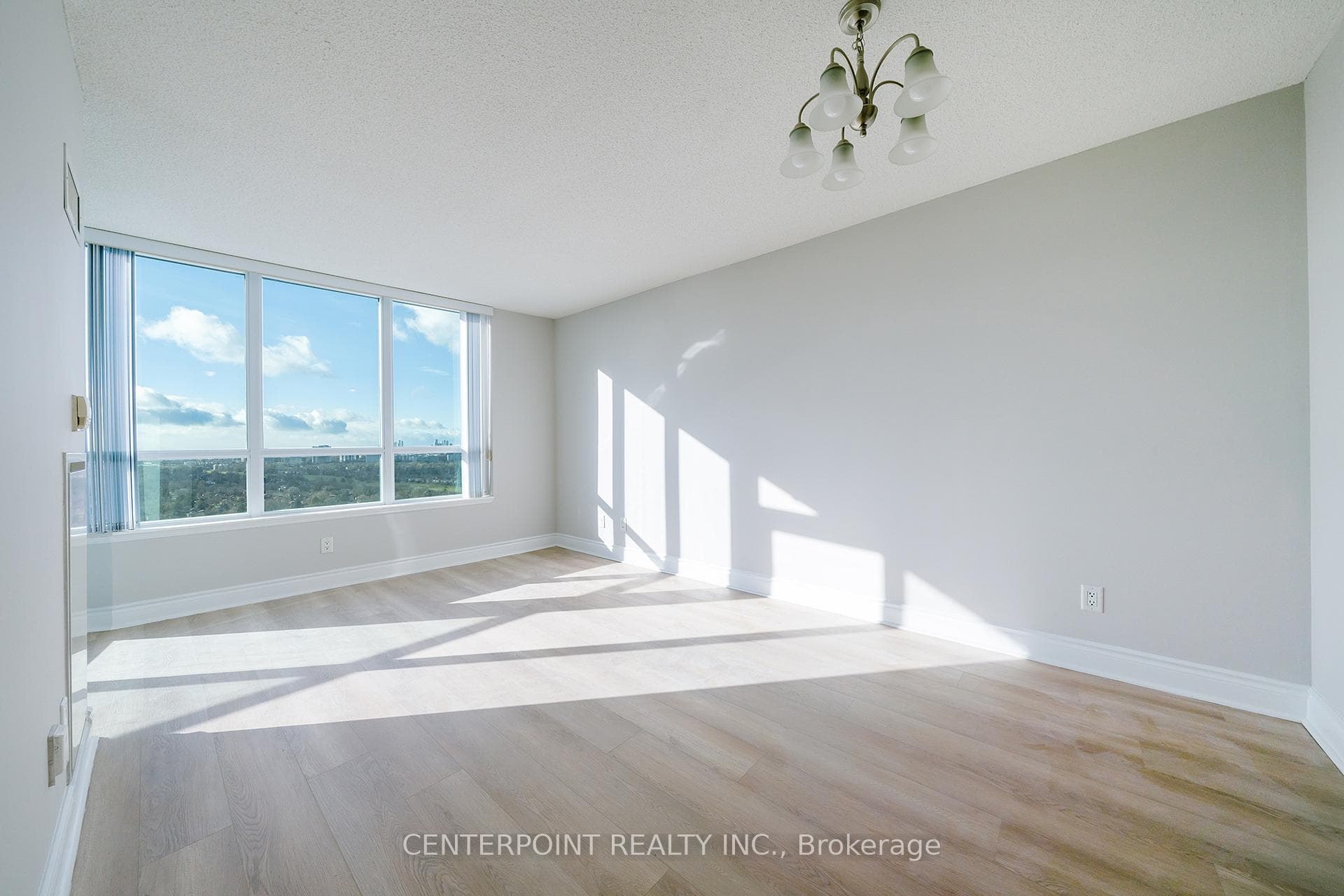 15 Greenview Avenue Unit 2409, Toronto C07