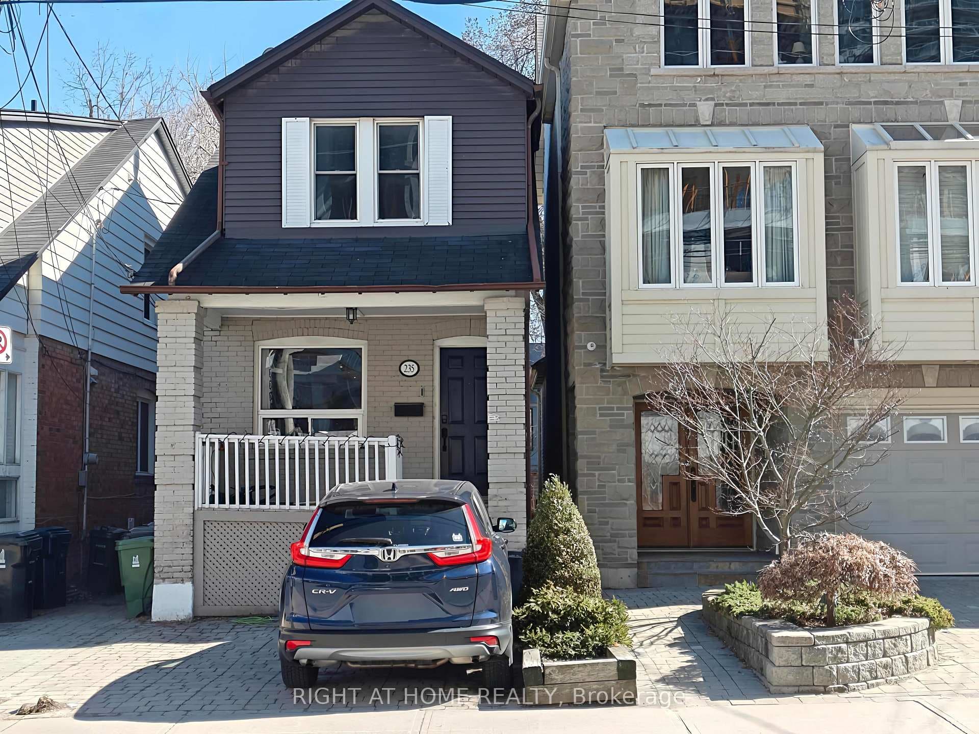 235 Soudan Avenue, Leaside / Davisville, ON M4S 1W2 - Photo 1