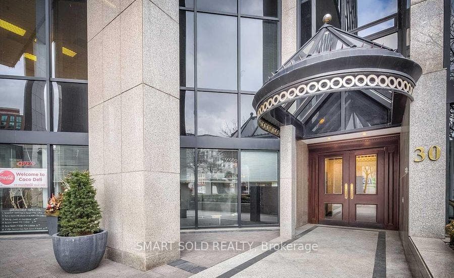 30 Wellington Street Unit 2202, Regent Park / Cabbagetown / St. James Town, ON M5E 1S3 - Photo 1