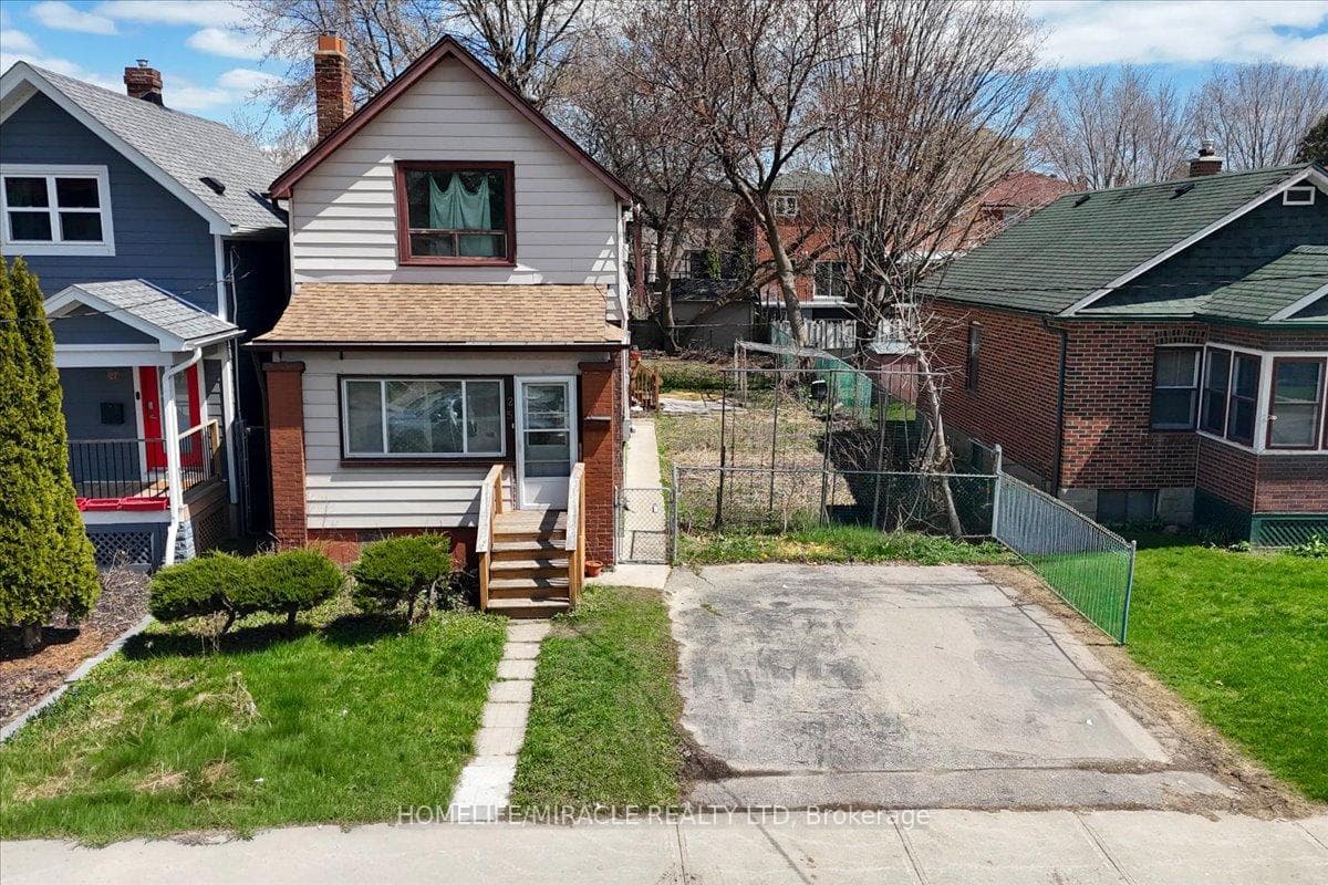 25 Wanstead Avenue, Birch Cliff / Cliffside, ON M1L 3L3 - Photo 1