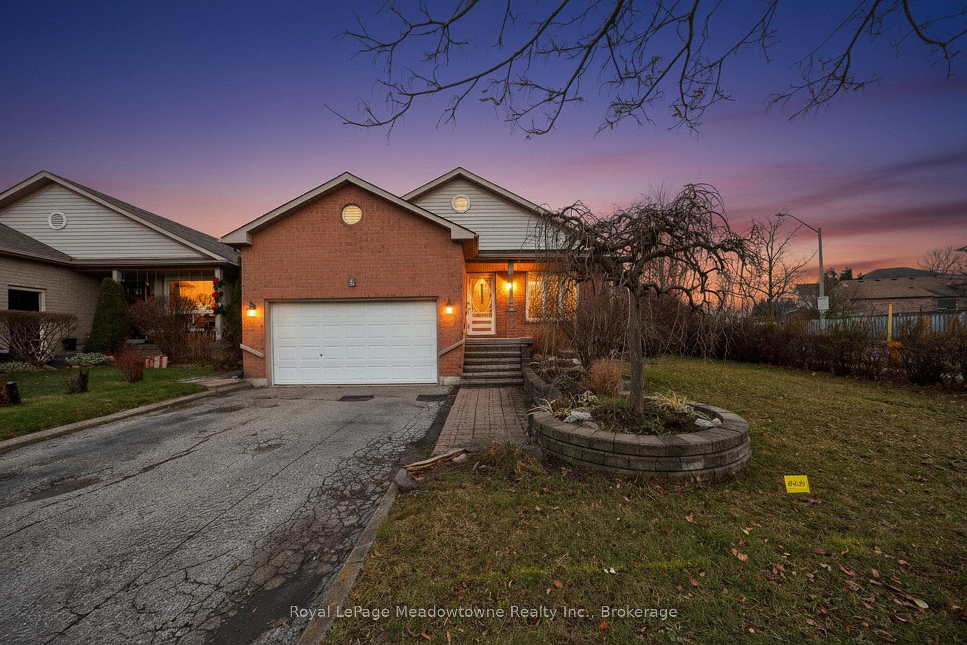 1 Draper Crescent, Barrie