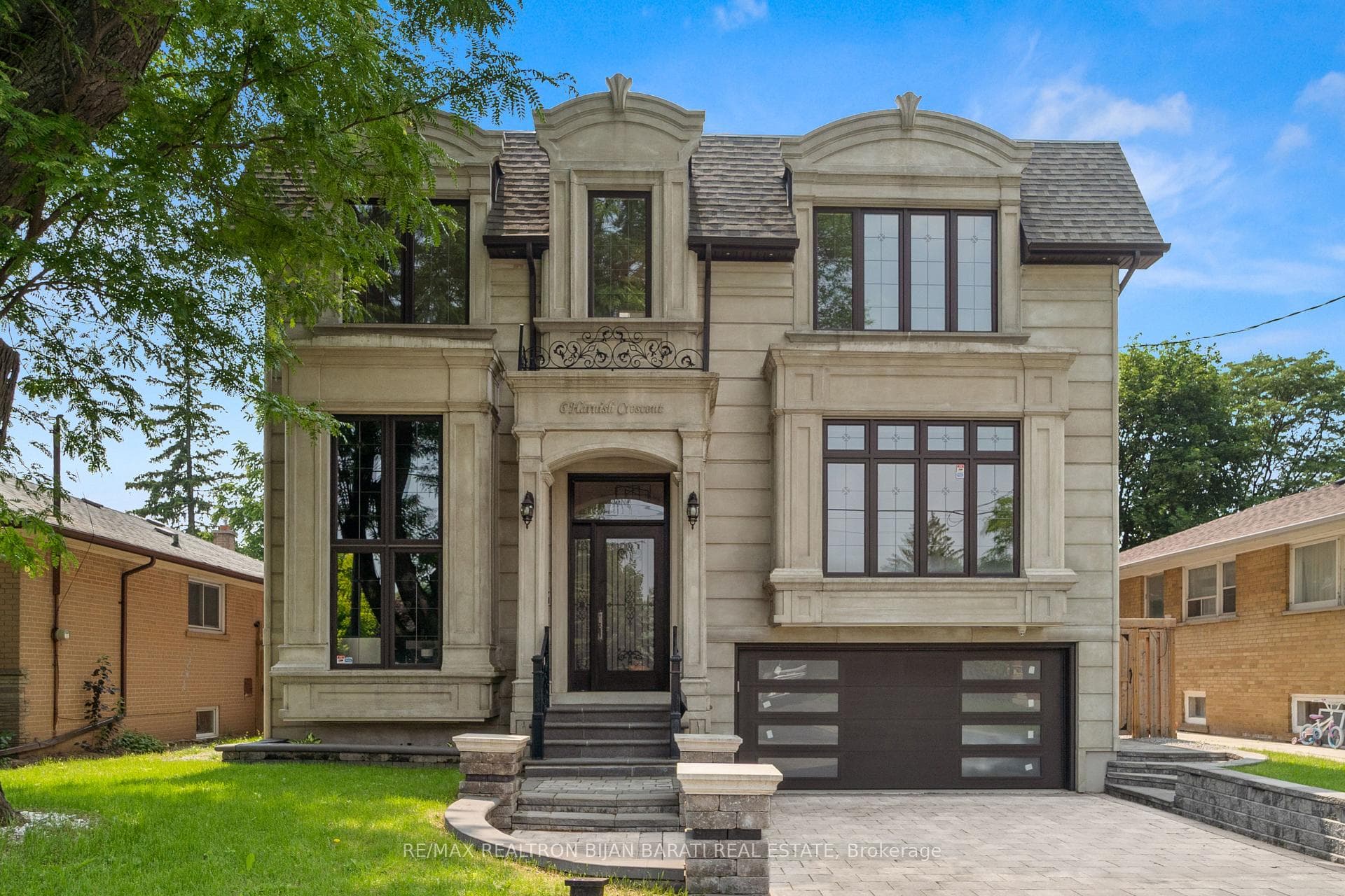 6 Harnish Crescent, Toronto C14