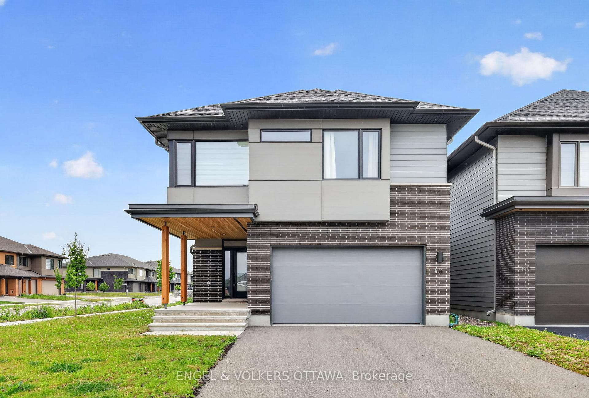 101 Orchestra Way, Blossom Park - Airport and Area, ON K4M 0R6 - Photo 1