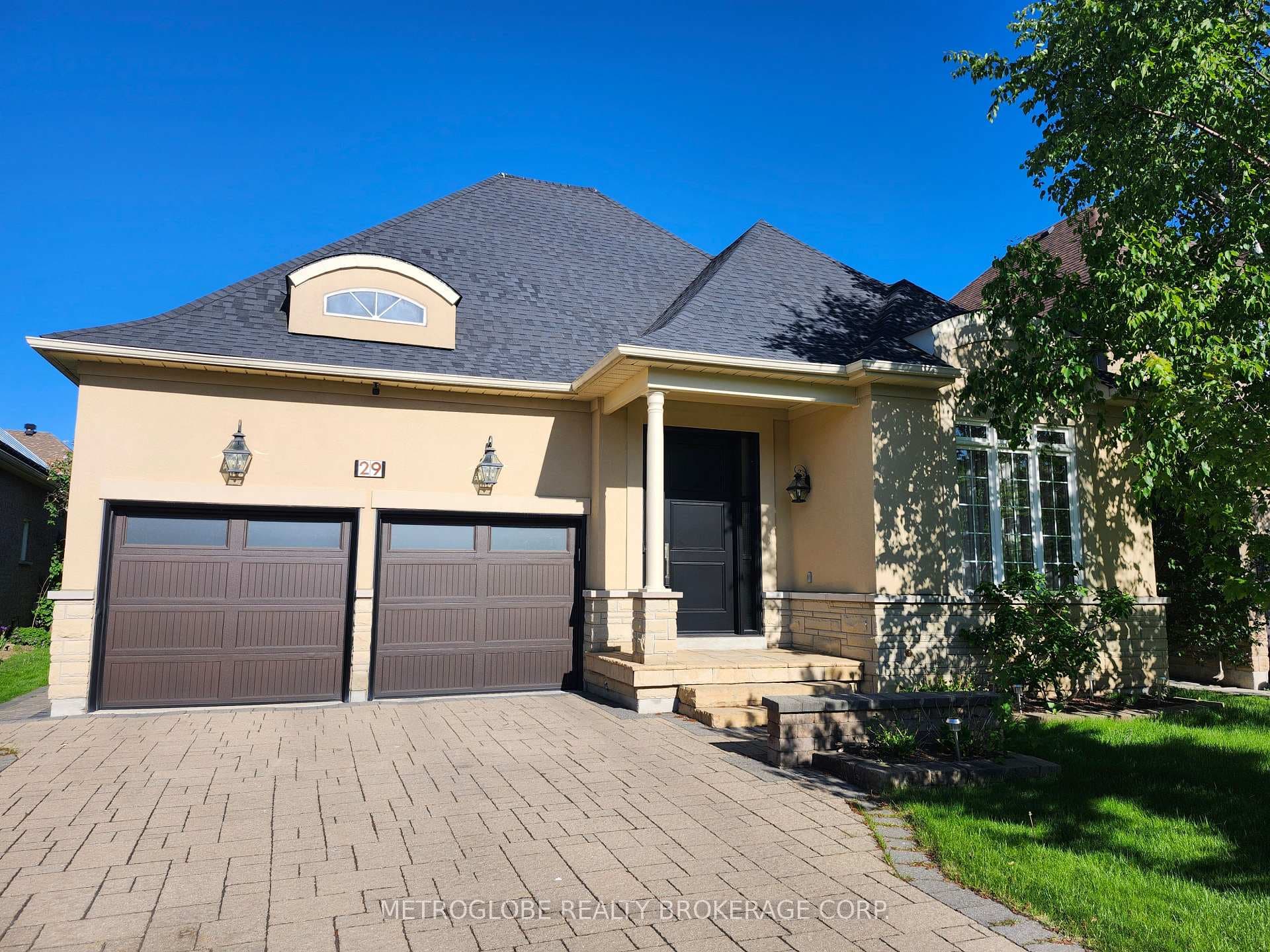 29 Fontainebleu Road, Brampton, ON L6P 1Z1 - Photo 1