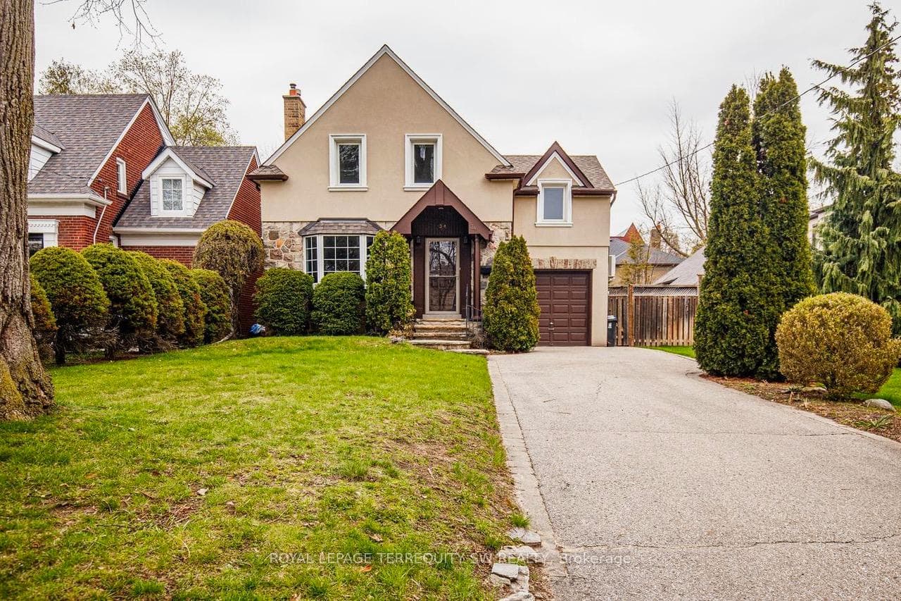 34 Kingsgrove Boulevard, Toronto W08