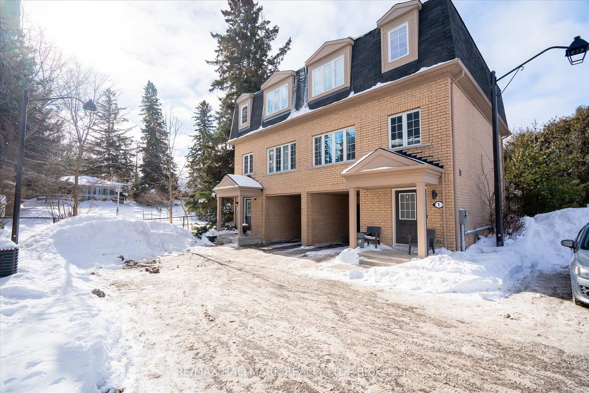 3 Tillinghast Lane, Scarborough Town Centre, ON M1J 0A8 - Photo 1