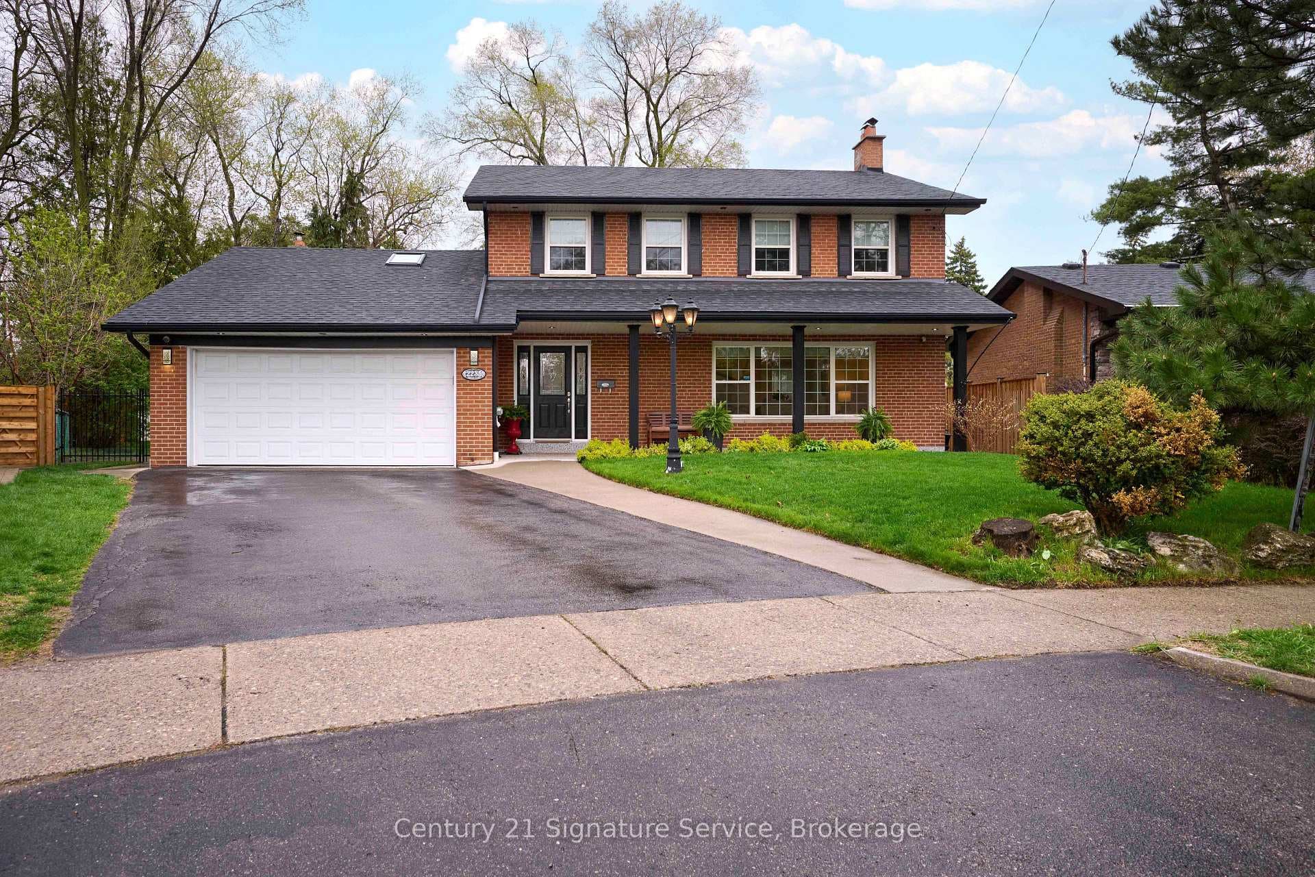 2235 Denise Road, Mississauga, ON L4X 1J2 - Photo 1