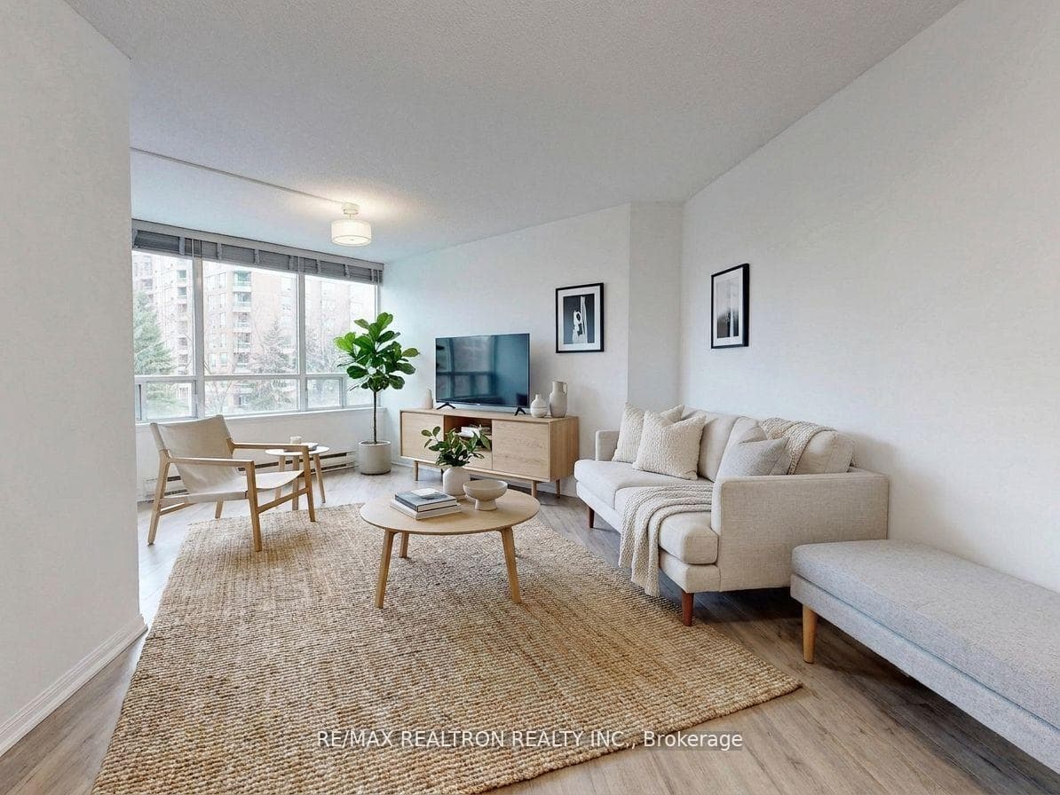 120 Promenade Circle Unit 406, Vaughan, ON L4J 7W9 - Photo 1