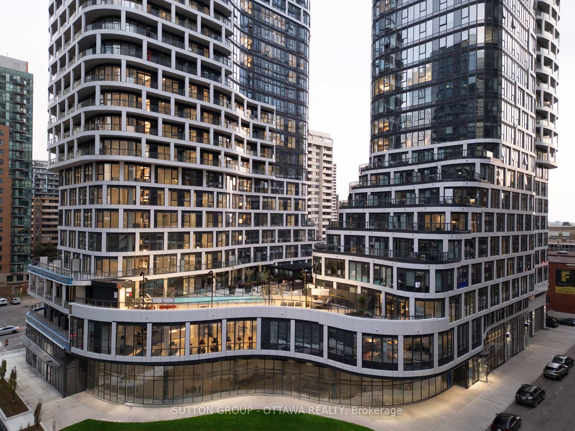 400 Albert Street Unit 1402, Ottawa Centre