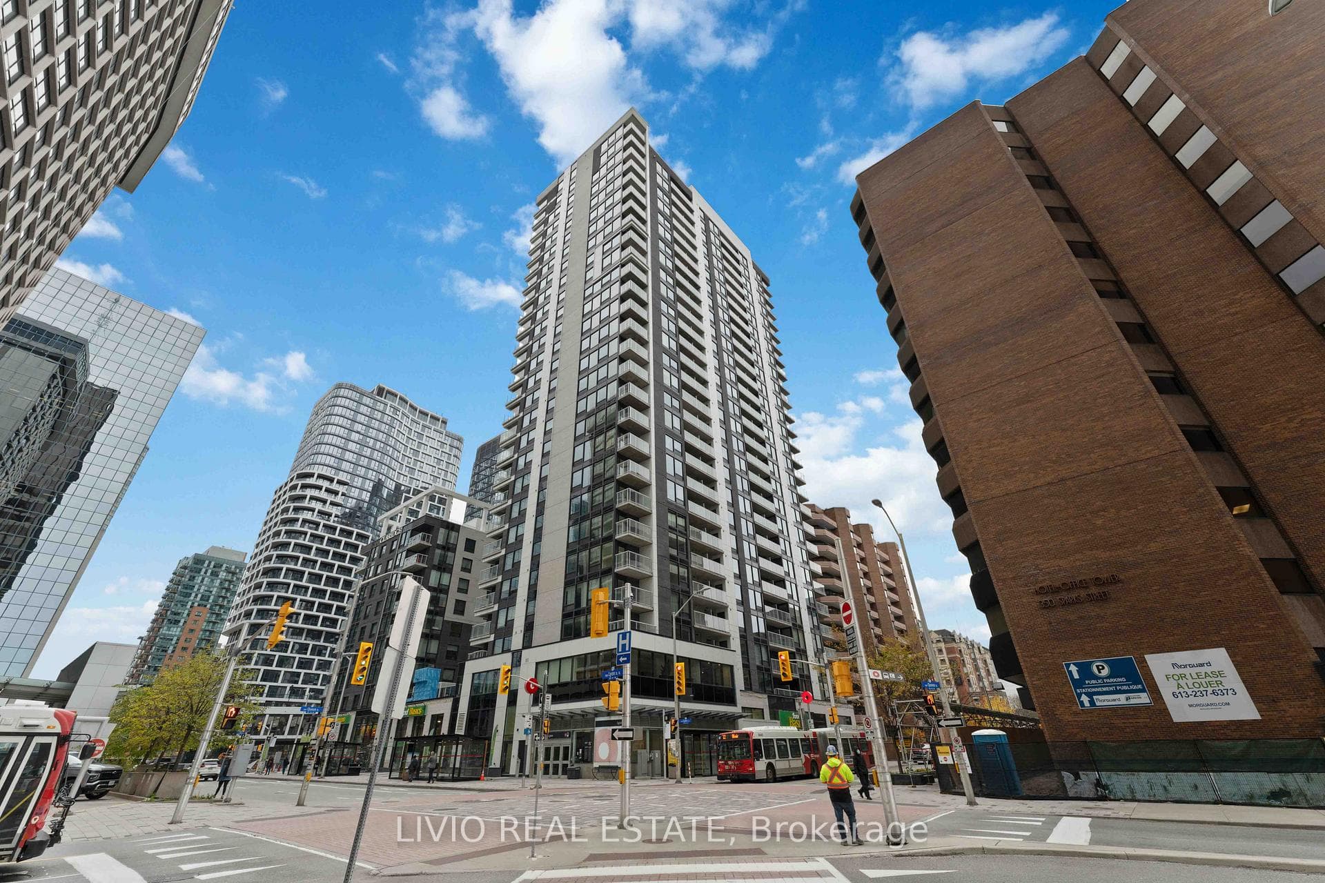 340 Queen Street Ottawa Street Unit 502, Ottawa Centre, ON K1R 0G1 - Photo 1