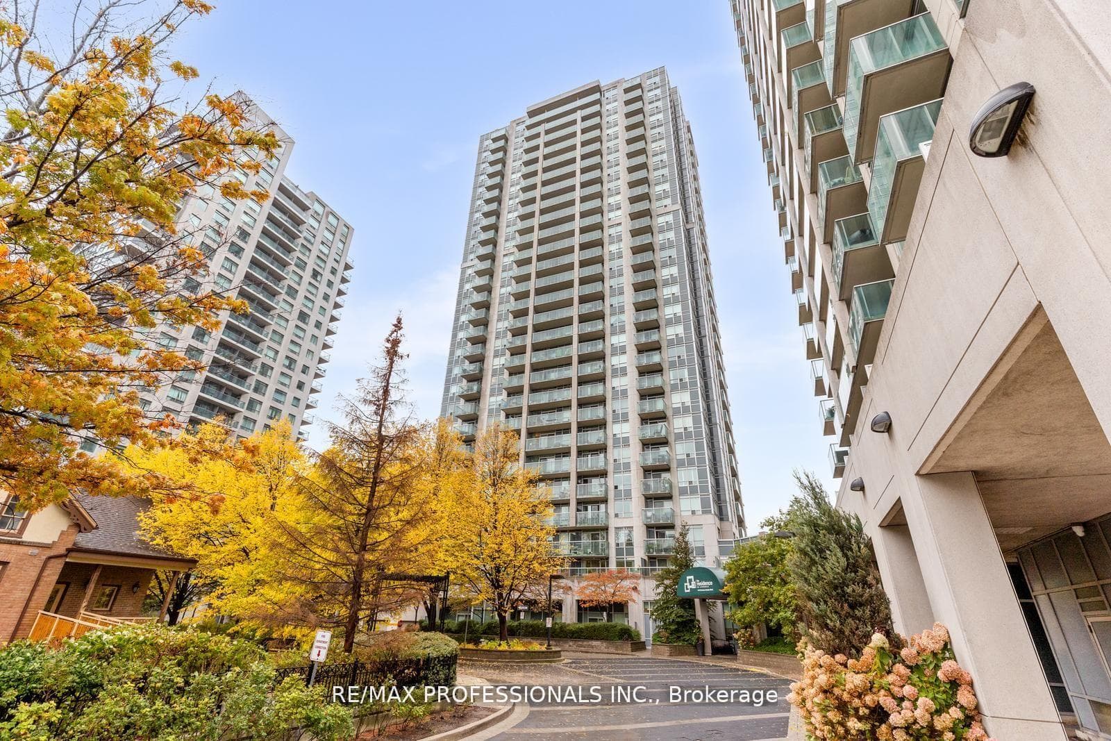 18 Harrison Garden Boulevard Unit 706, Willowdale / Newtonbrook, ON M2N 7J7 - Photo 1