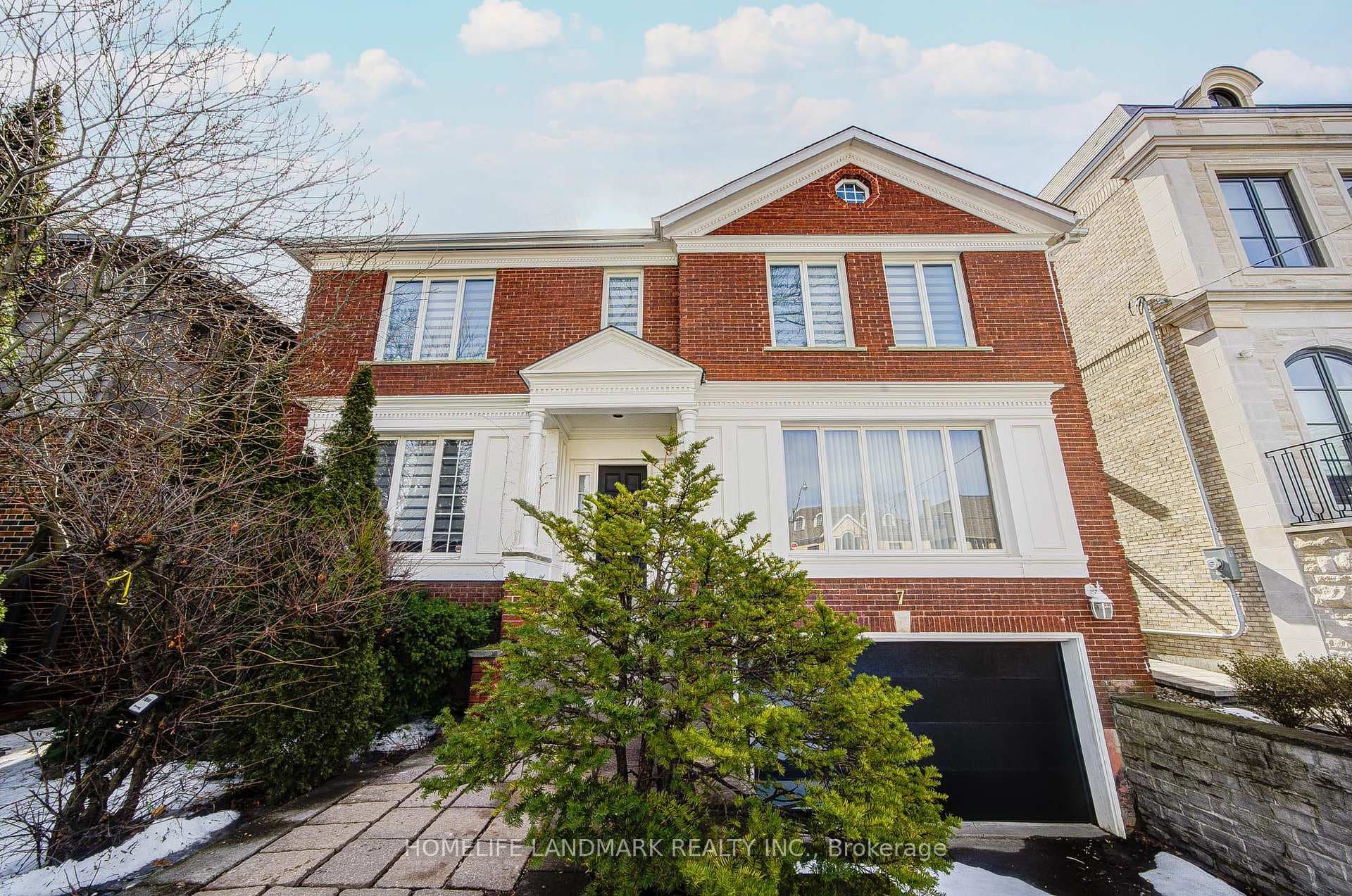 7 Killarney Road, Forest Hill / Deer Park, ON M5P 1L7 - Photo 1