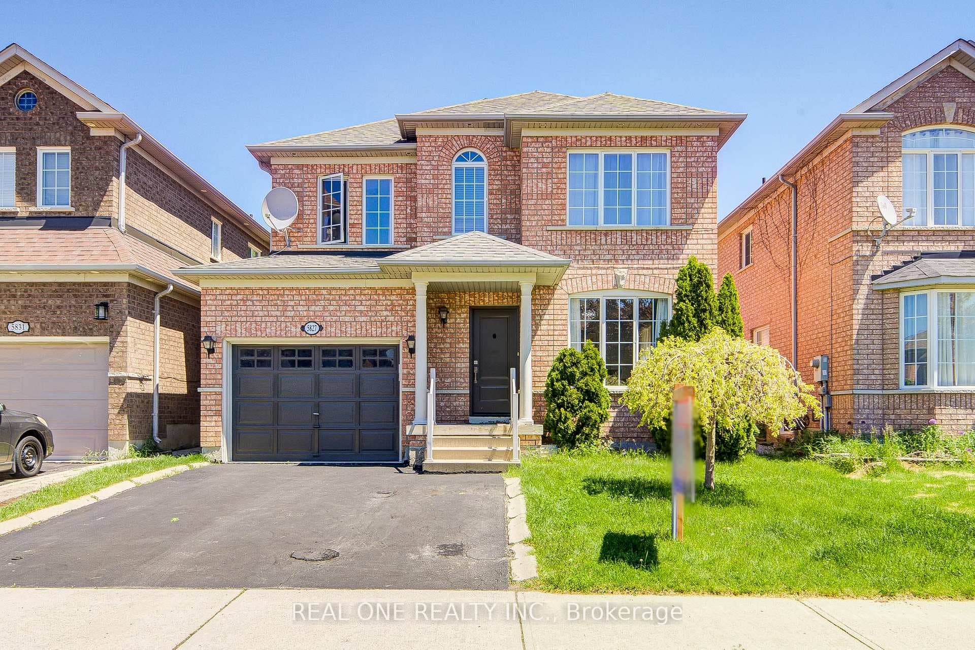 5827 Rainspring Drive, Mississauga, ON L5M 6X6 - Photo 1