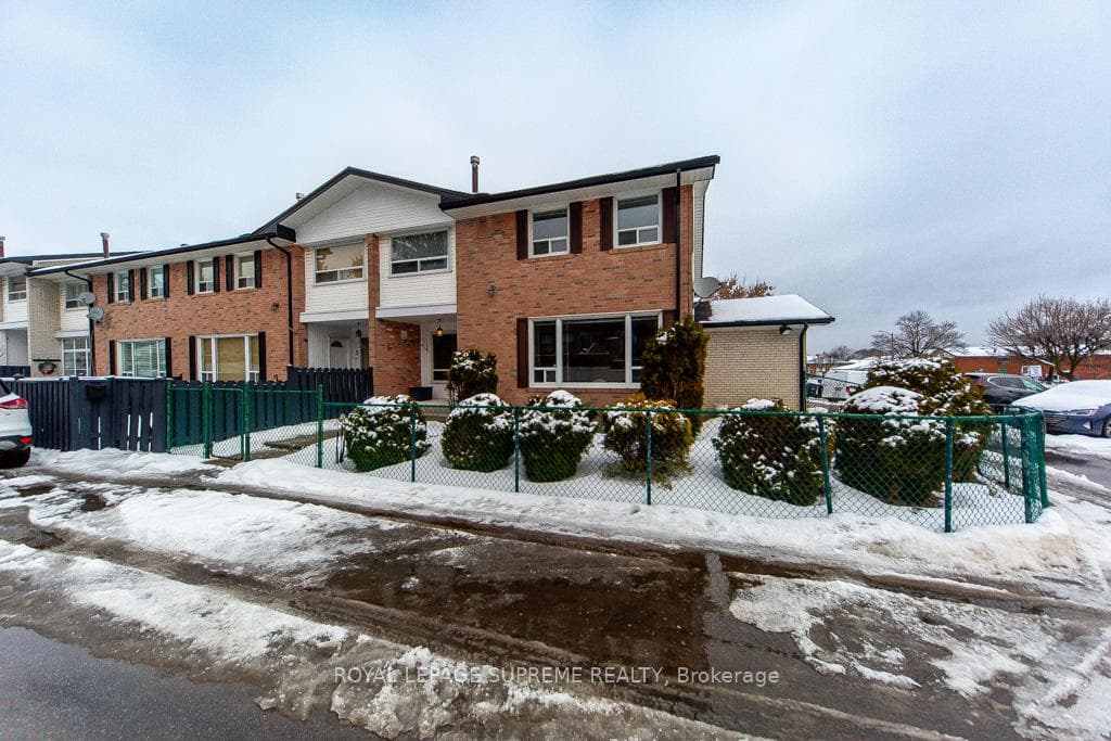 61 Ardglen Drive Unit 1, Brampton, ON L6W 1V1 - Photo 1