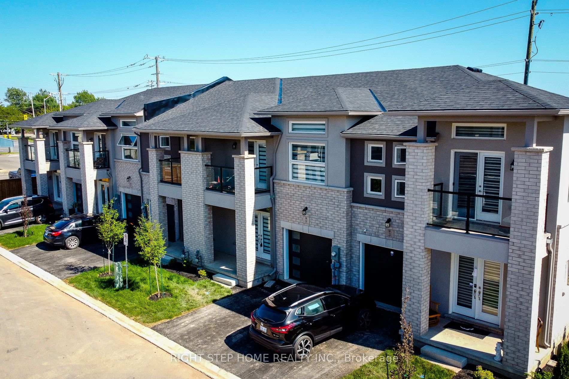 9 Mann Trail, Welland, ON L3C 0K2 - Photo 1
