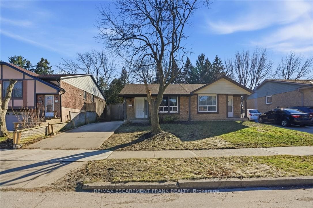 94 WENDOVER Drive, Hamilton, ON L9C 5X5 - Photo 1