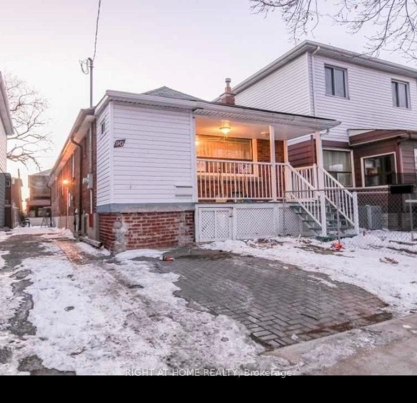 90 Pharmacy Avenue, Birch Cliff / Cliffside, ON M1L 3E5 - Photo 1