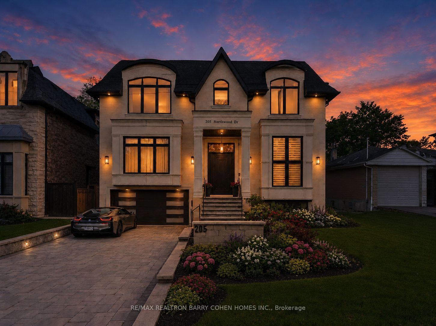 205 Northwood Drive, Willowdale / Newtonbrook, ON M2M 2K5 - Photo 1