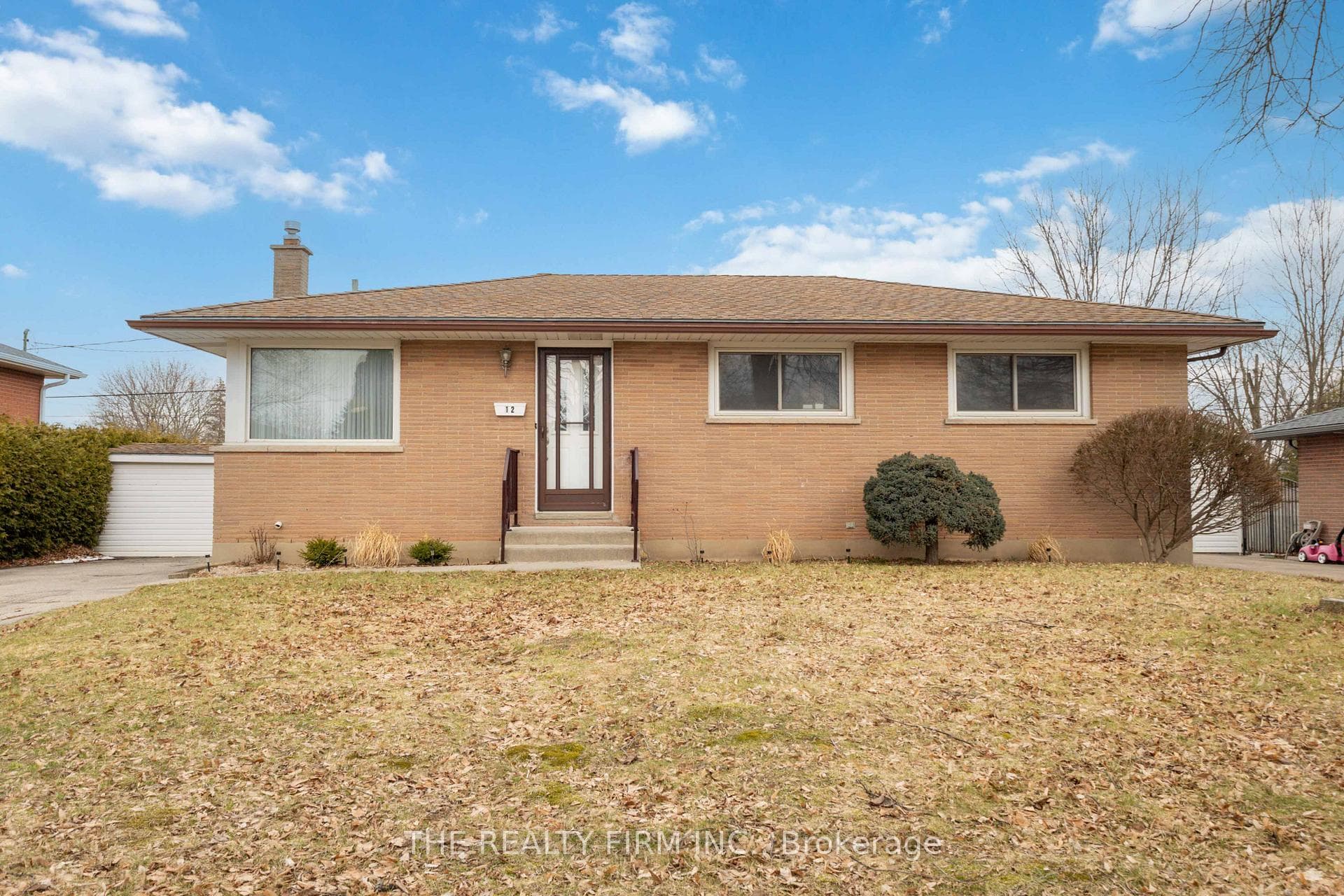12 Curtis Avenue, London South, ON N5Z 4G1 - Photo 1