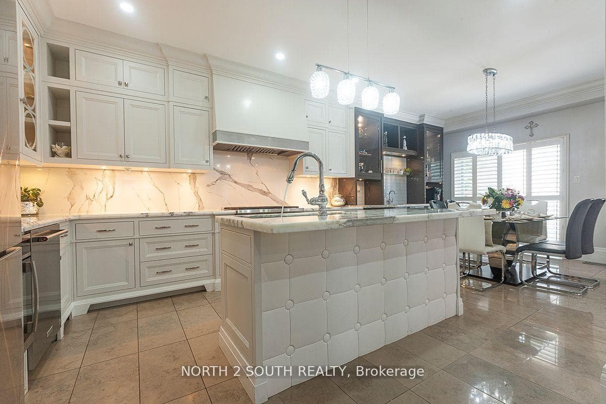 2 Yellow Avens Boulevard, Brampton, ON L6R 0R5 - Photo 1