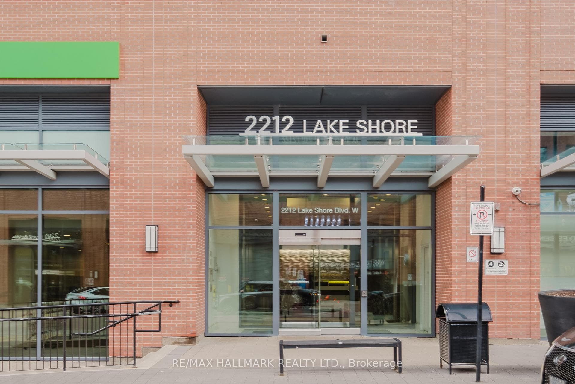 2212 Lake Shore Boulevard Unit 1209, Liberty Village / Parkdale / South Parkdale, ON M8V 0C2 - Photo 1