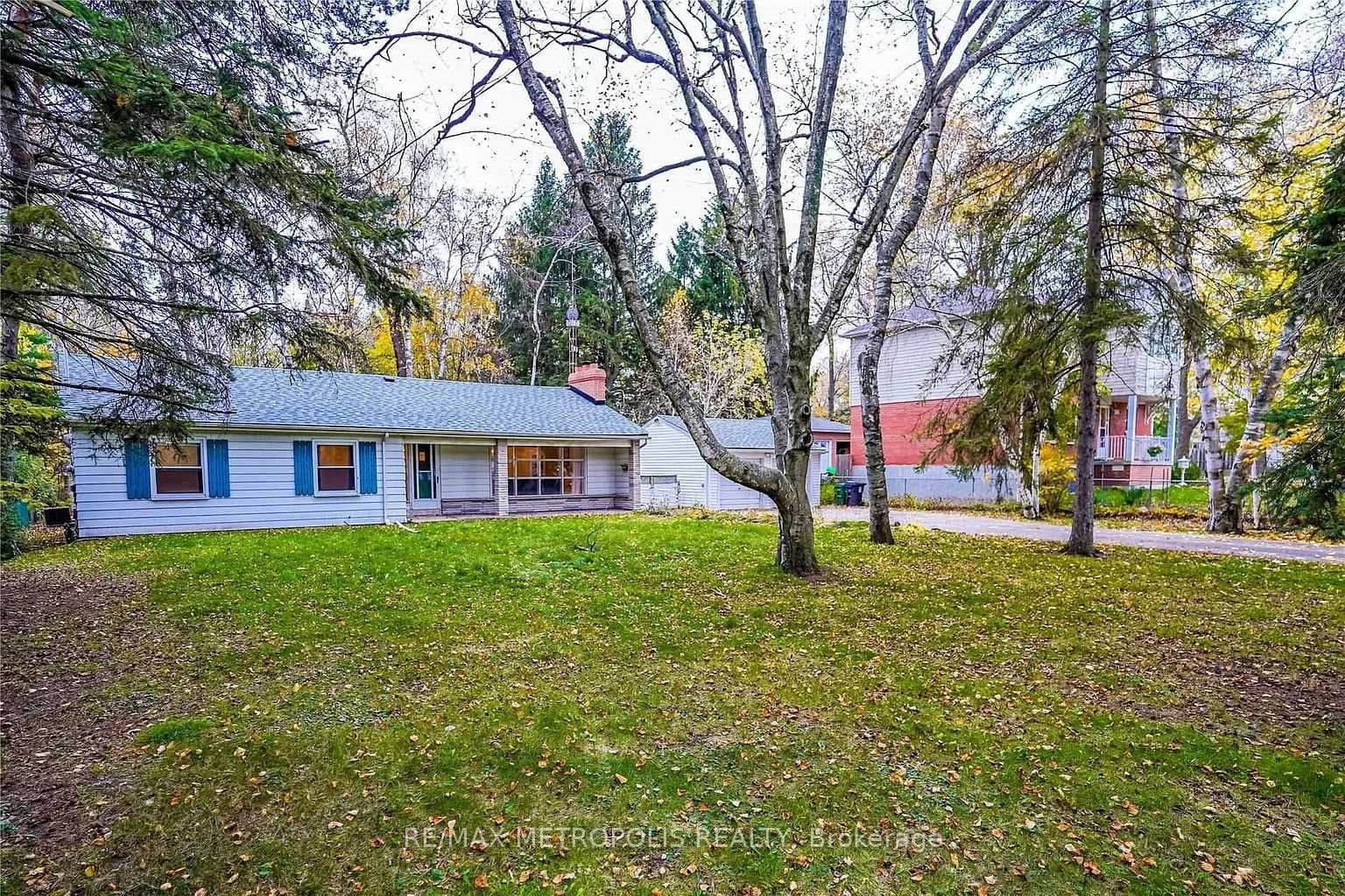 366 Beechgrove Drive, Rouge / Port Union / Malvern, ON M1E 4A5 - Photo 1