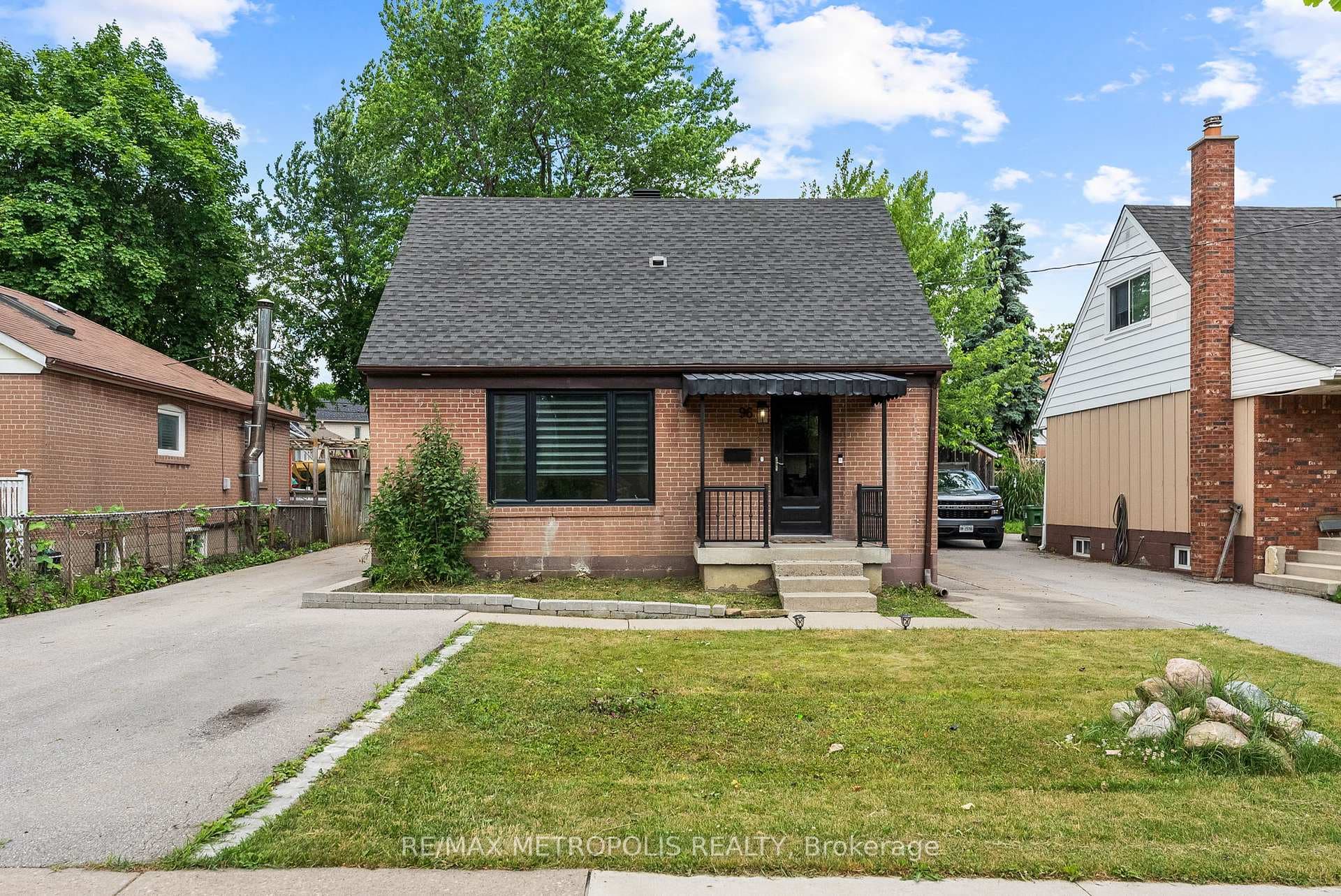 96 Allenby Avenue Unit Bsmnt, Etobicoke (West Mall / Rexdale), ON M9W 1S9 - Photo 1