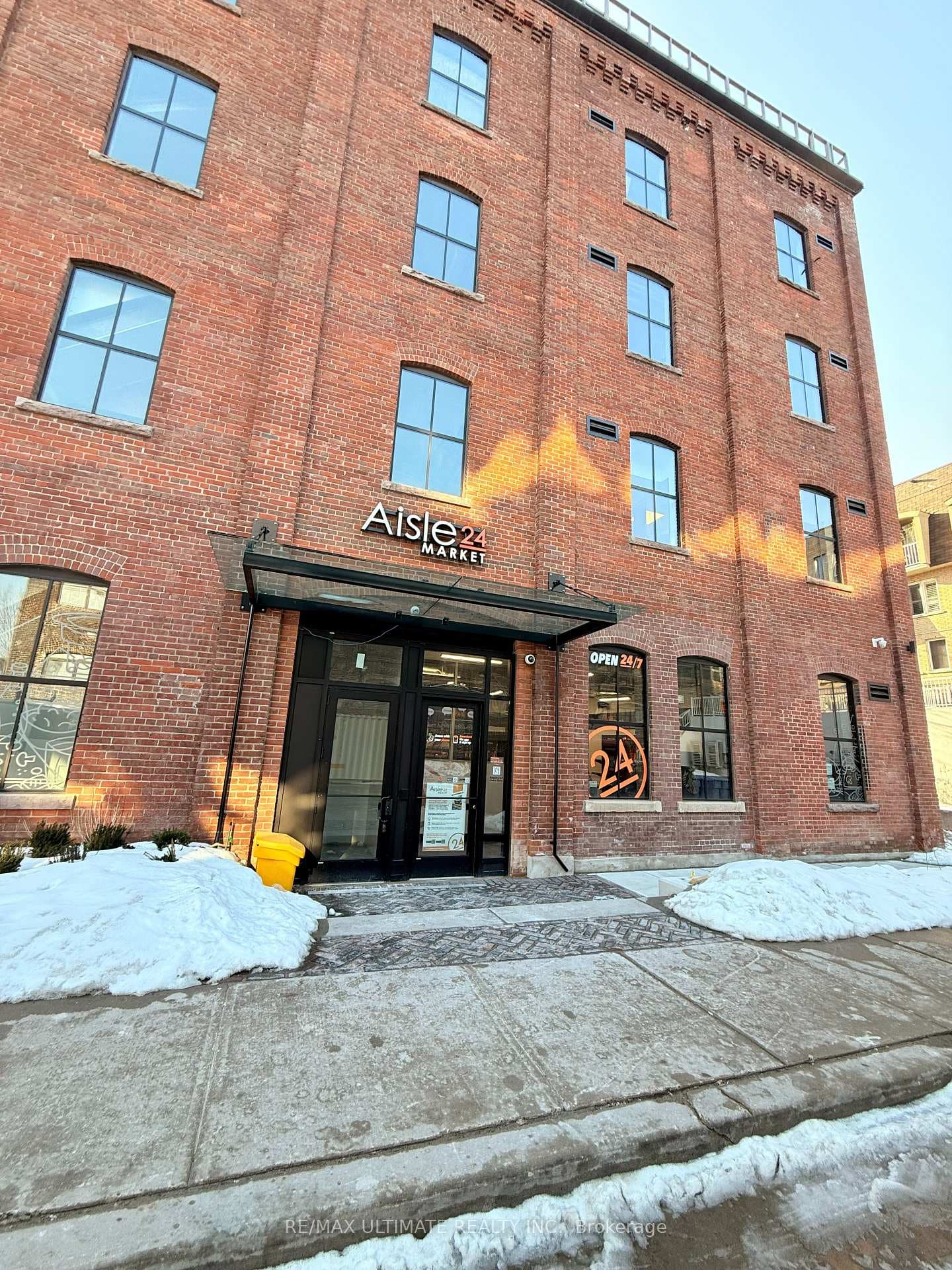 30 Powerhouse Street, Bloor West Village / Swansea, ON M6H 0C6 - Photo 1