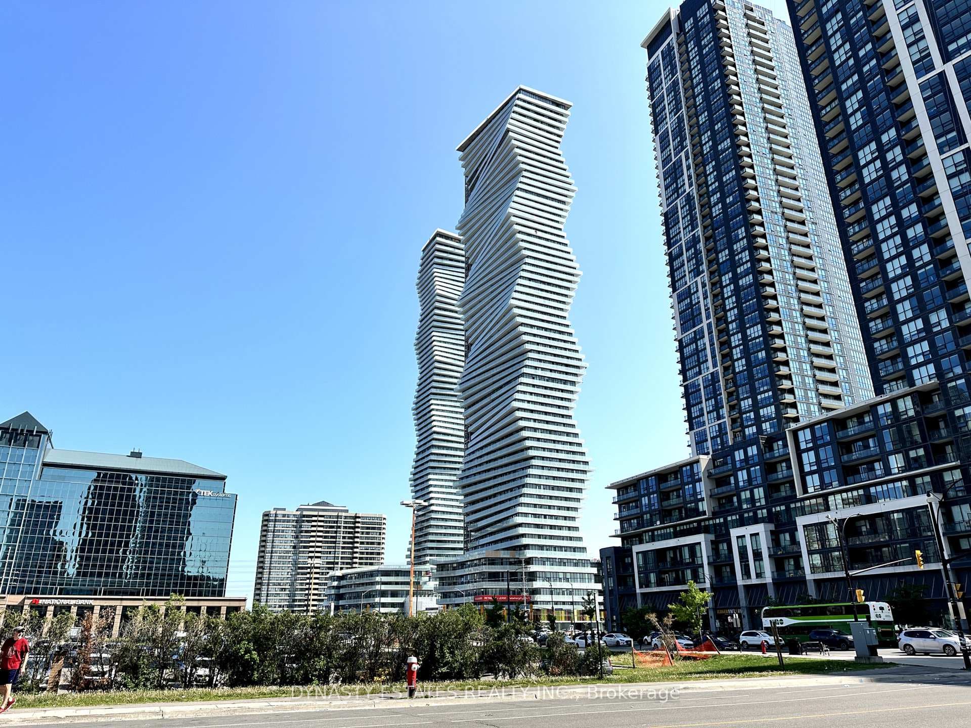 3900 Confederation Parkway Unit 3302, Mississauga, ON L5B 0M3 - Photo 1