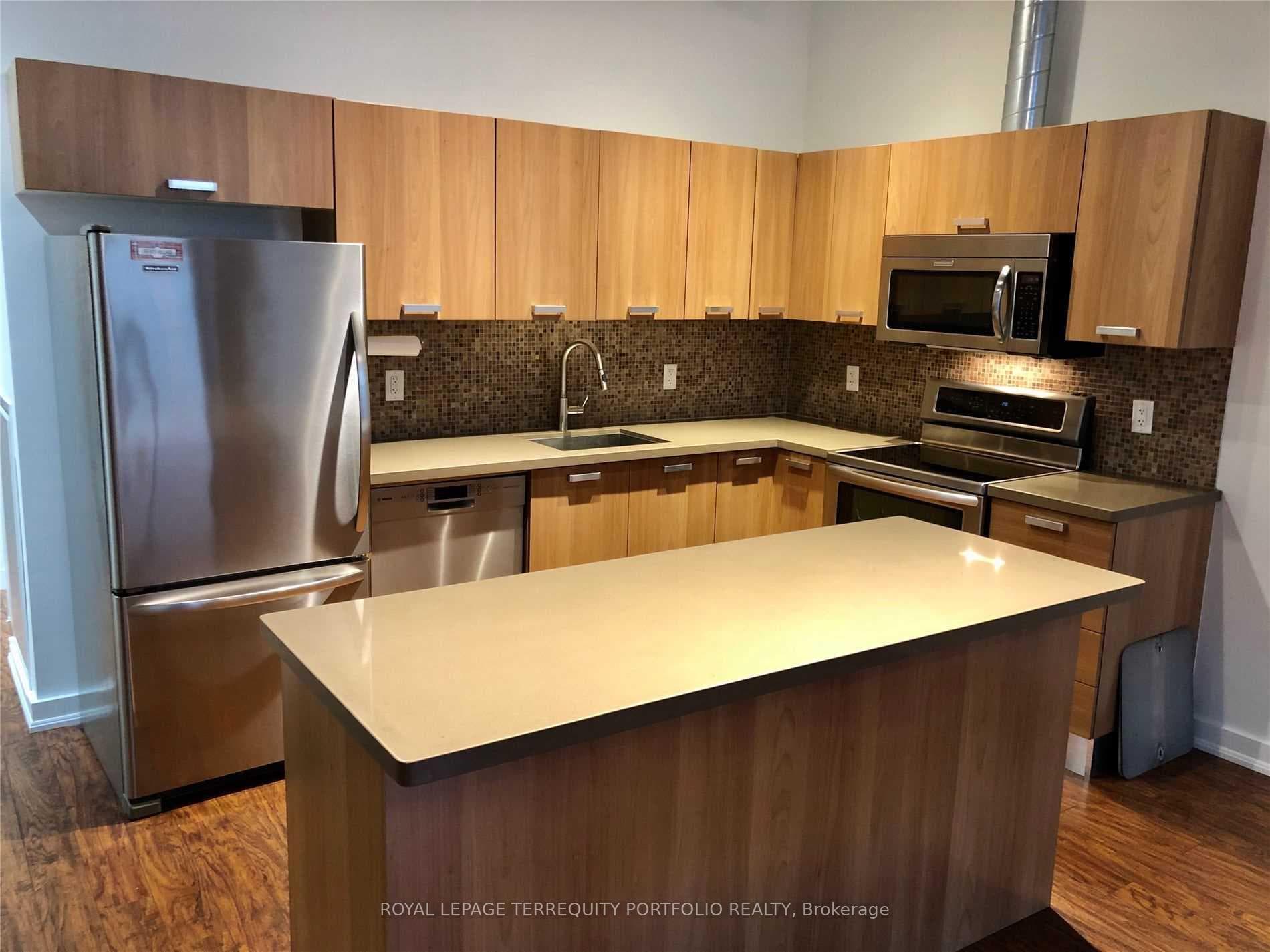 43 Hanna Avenue Unit 321, Downtown Toronto / Waterfront, ON M6K 1X1 - Photo 1