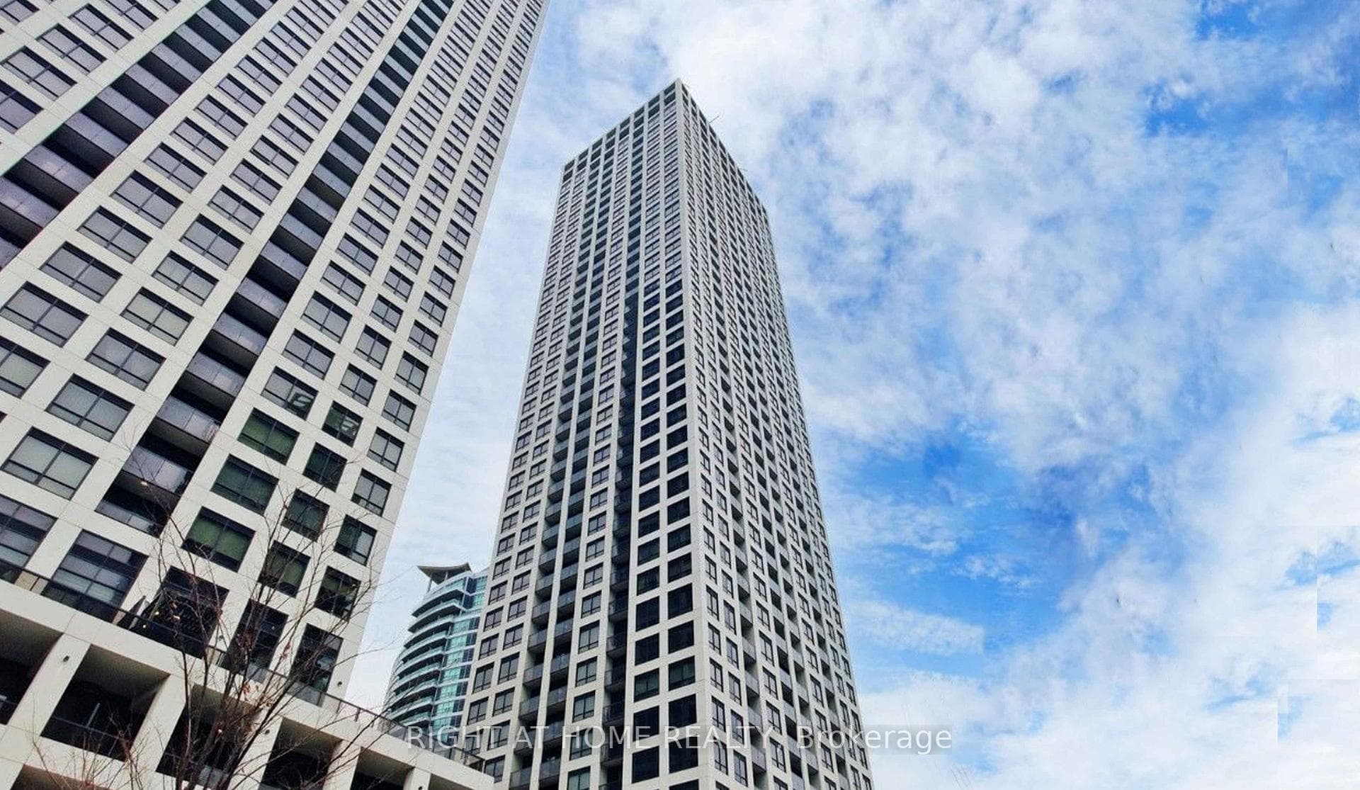 30 Elm Drive Unit 2408, Mississauga, ON L5B 0N6 - Photo 1