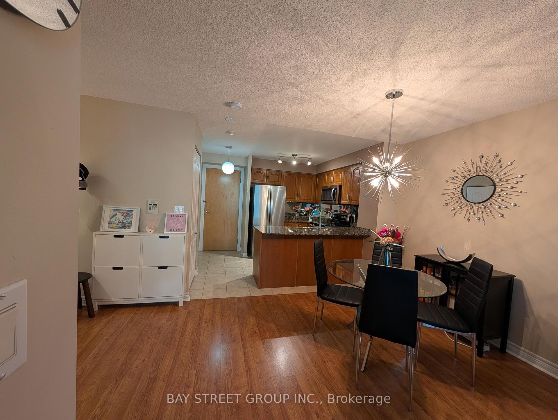 212 Eglinton Avenue Unit 505, Leaside / Davisville, ON M4P 0A3 - Photo 1