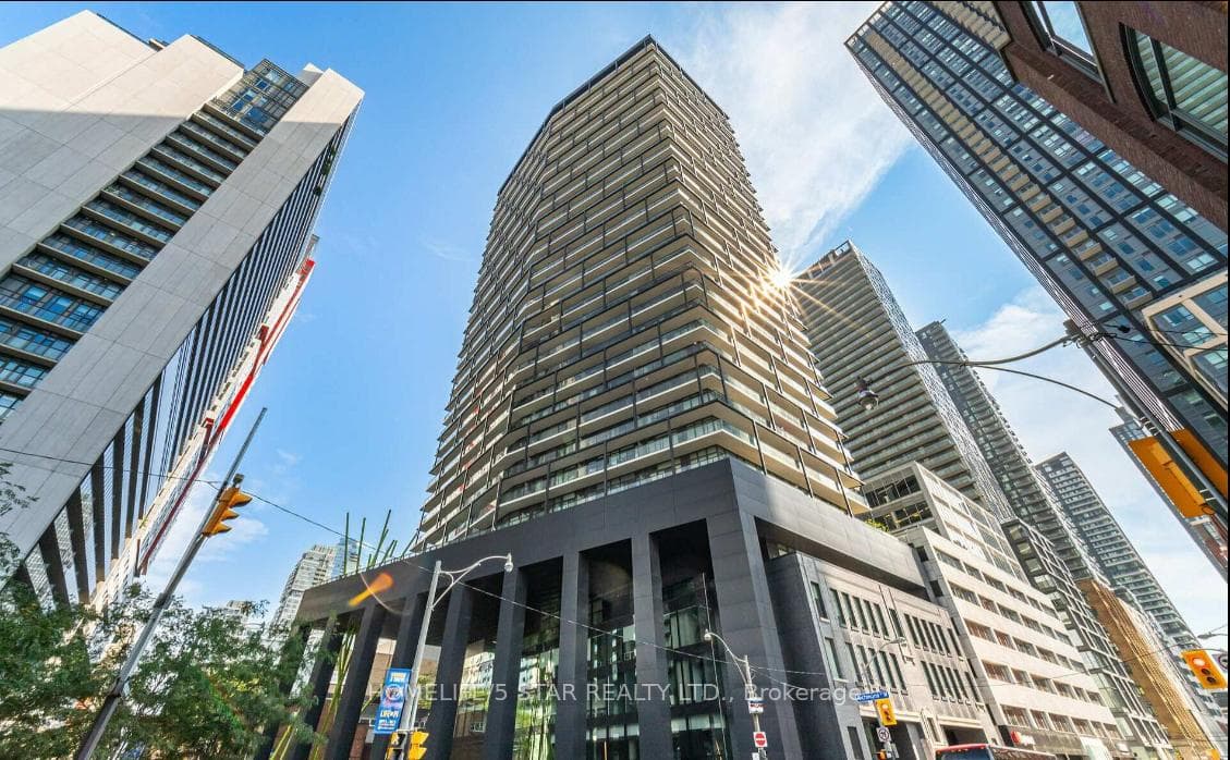125 Peter Street Unit 1212, Toronto C01