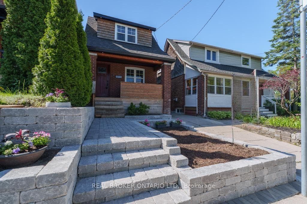 5 Heyworth Crescent, The Beaches / Upper Beaches, ON M4E 1T6 - Photo 1