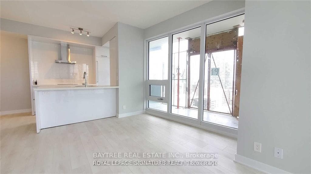 2221 Yonge Street Unit 1203, Leaside / Davisville, ON M4S 2B5 - Photo 1