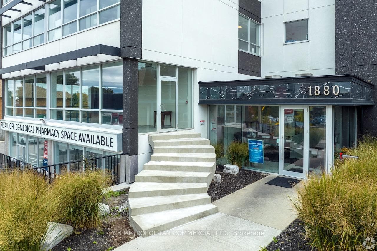1880 O'connor Drive, Don Mills / Parkwoods / Victoria Village, ON M4A 1W9 - Photo 1