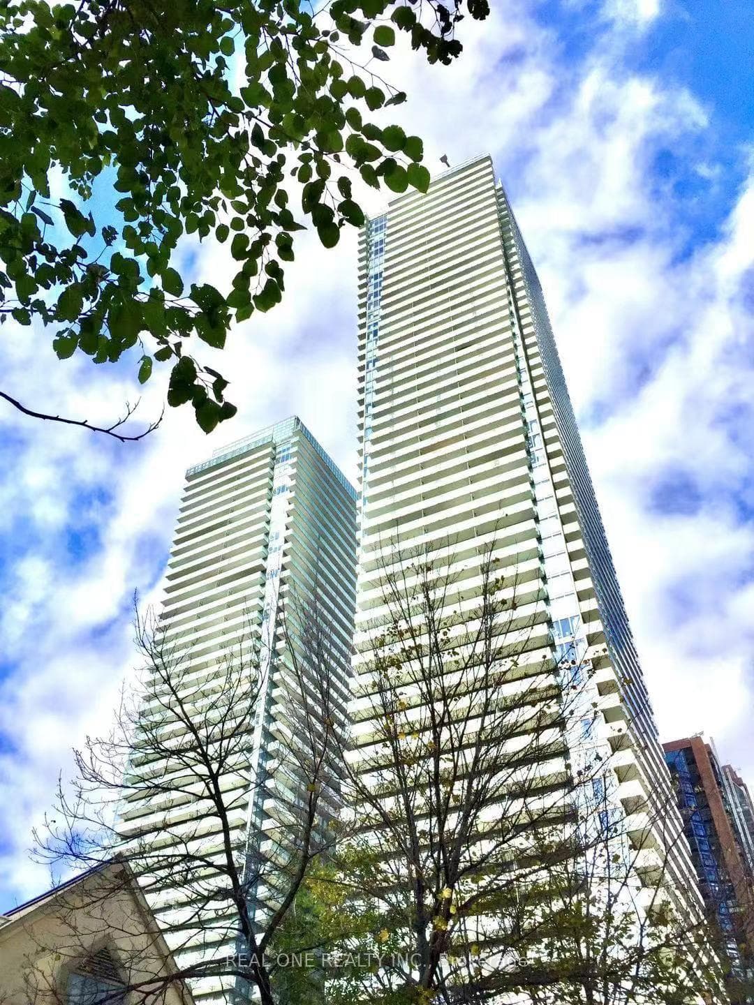 1080 Bay Street Unit 1005, Toronto C01