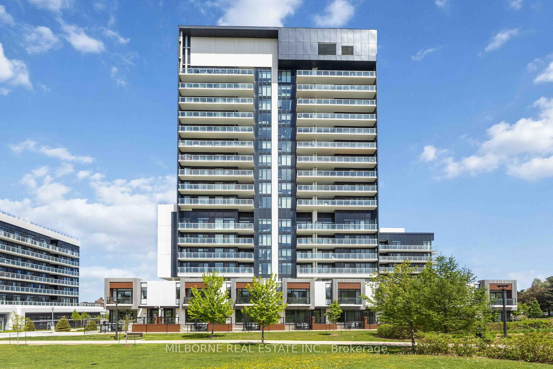 20 O'Neill Road Unit TH 01, Don Mills / Parkwoods / Victoria Village, ON M3C 0R2 - Photo 1