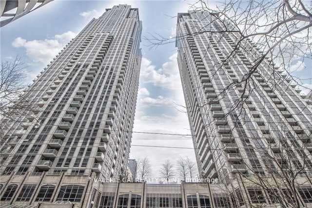 763 Bay Street Unit 2214, Downtown Toronto / Waterfront, ON M5G 2R3 - Photo 1
